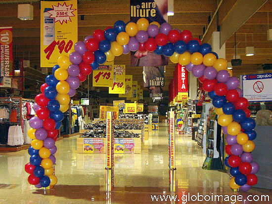 decoración con globos tienda